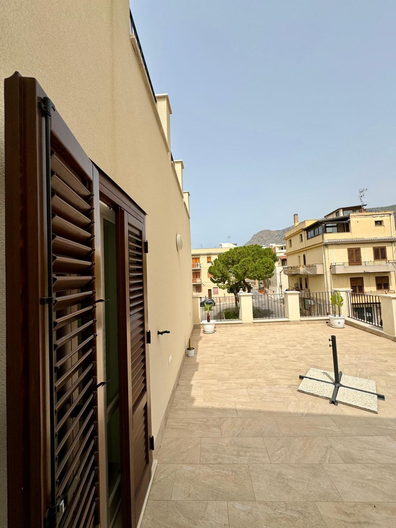 Terrasini Center Apartments المظهر الخارجي الصورة