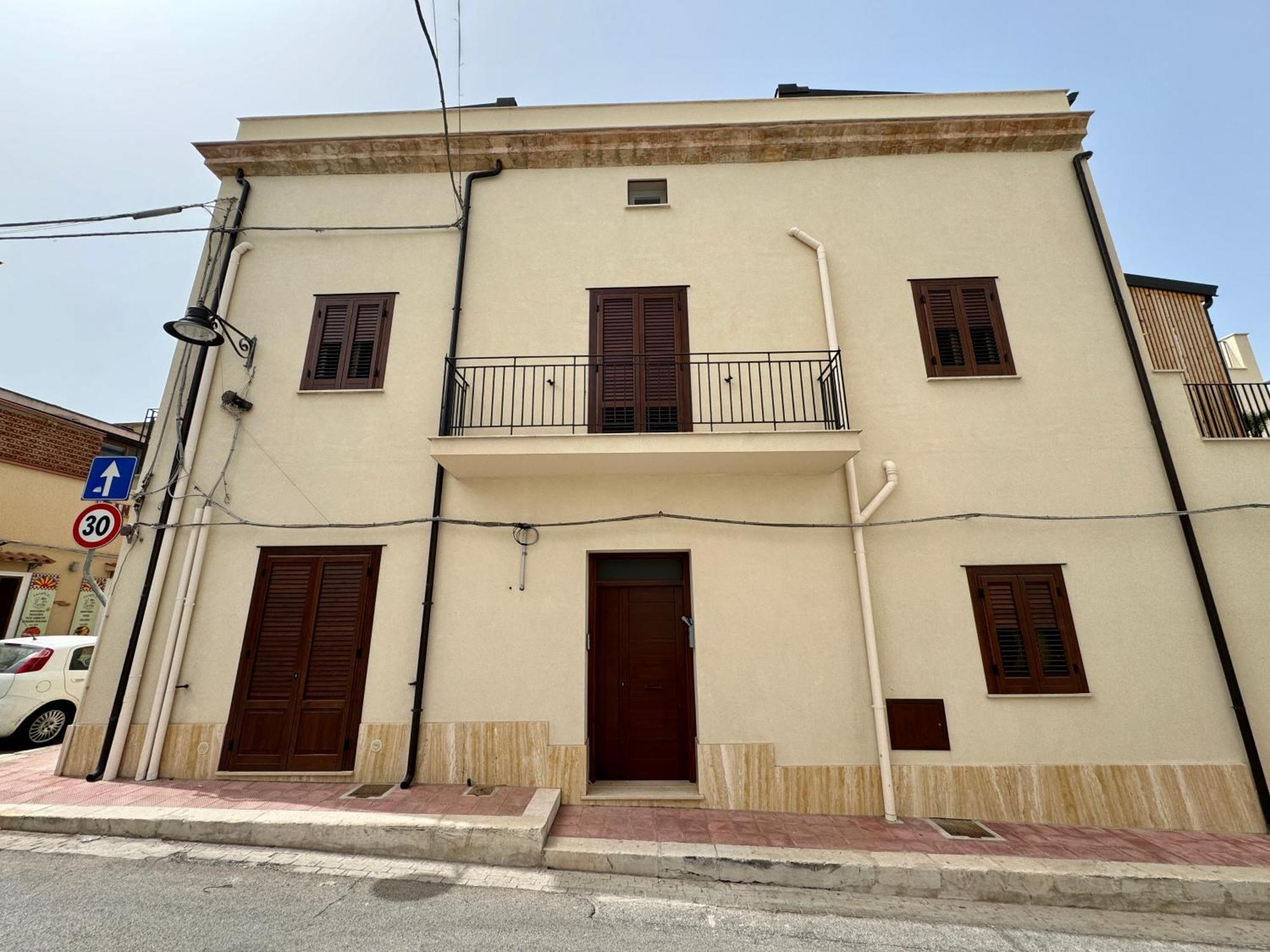 Terrasini Center Apartments المظهر الخارجي الصورة