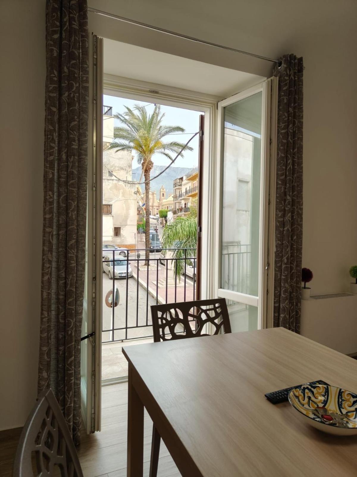 Terrasini Center Apartments المظهر الخارجي الصورة