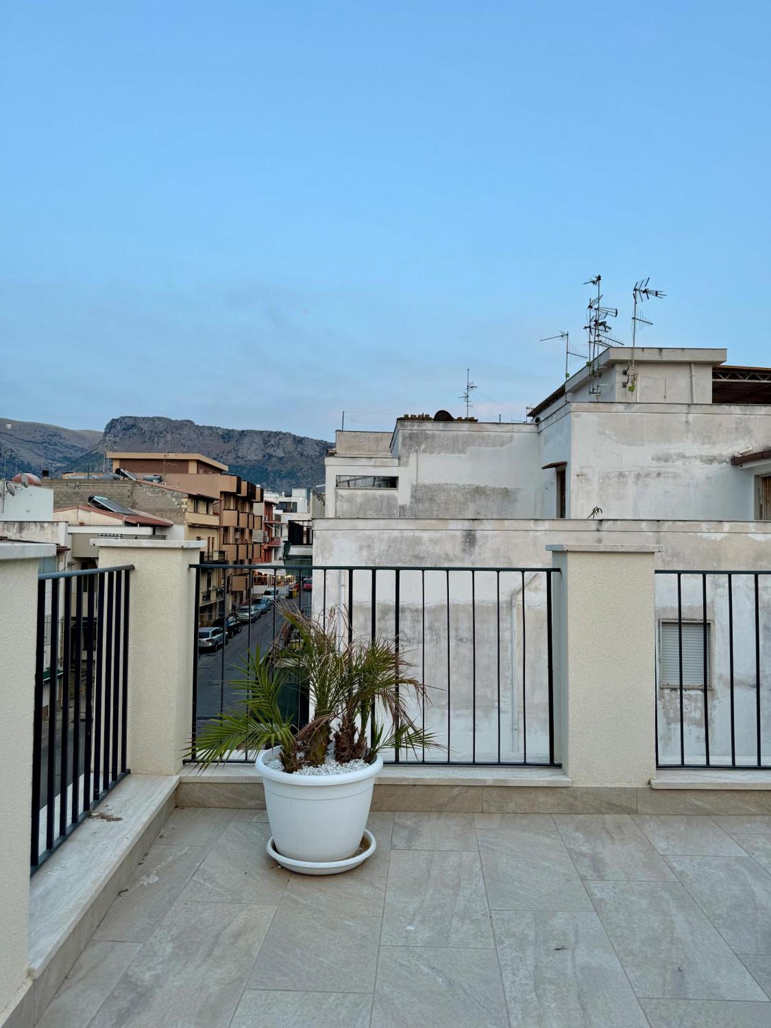 Terrasini Center Apartments المظهر الخارجي الصورة